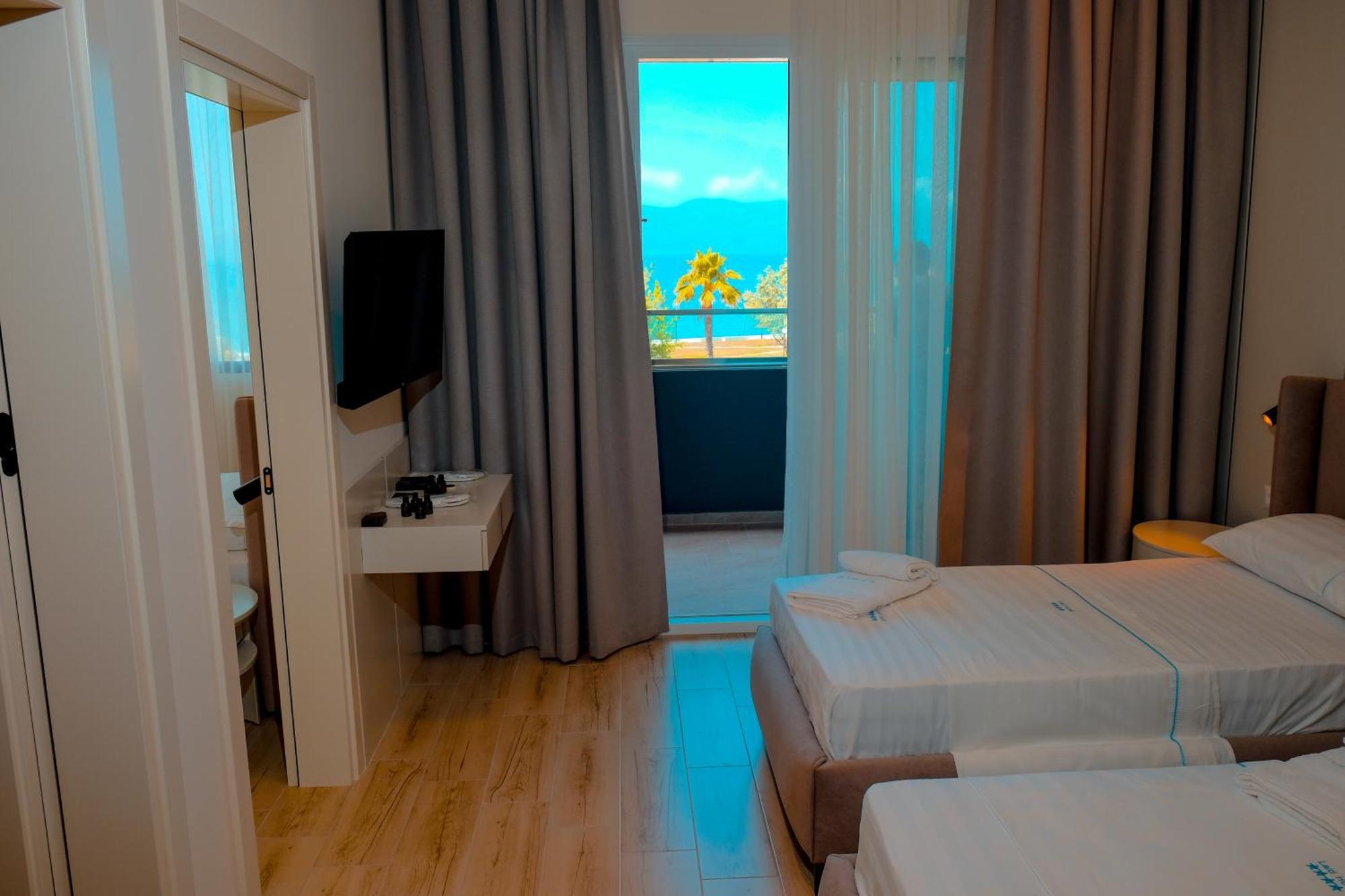 Vlorë Laid Hotel מראה חיצוני תמונה
