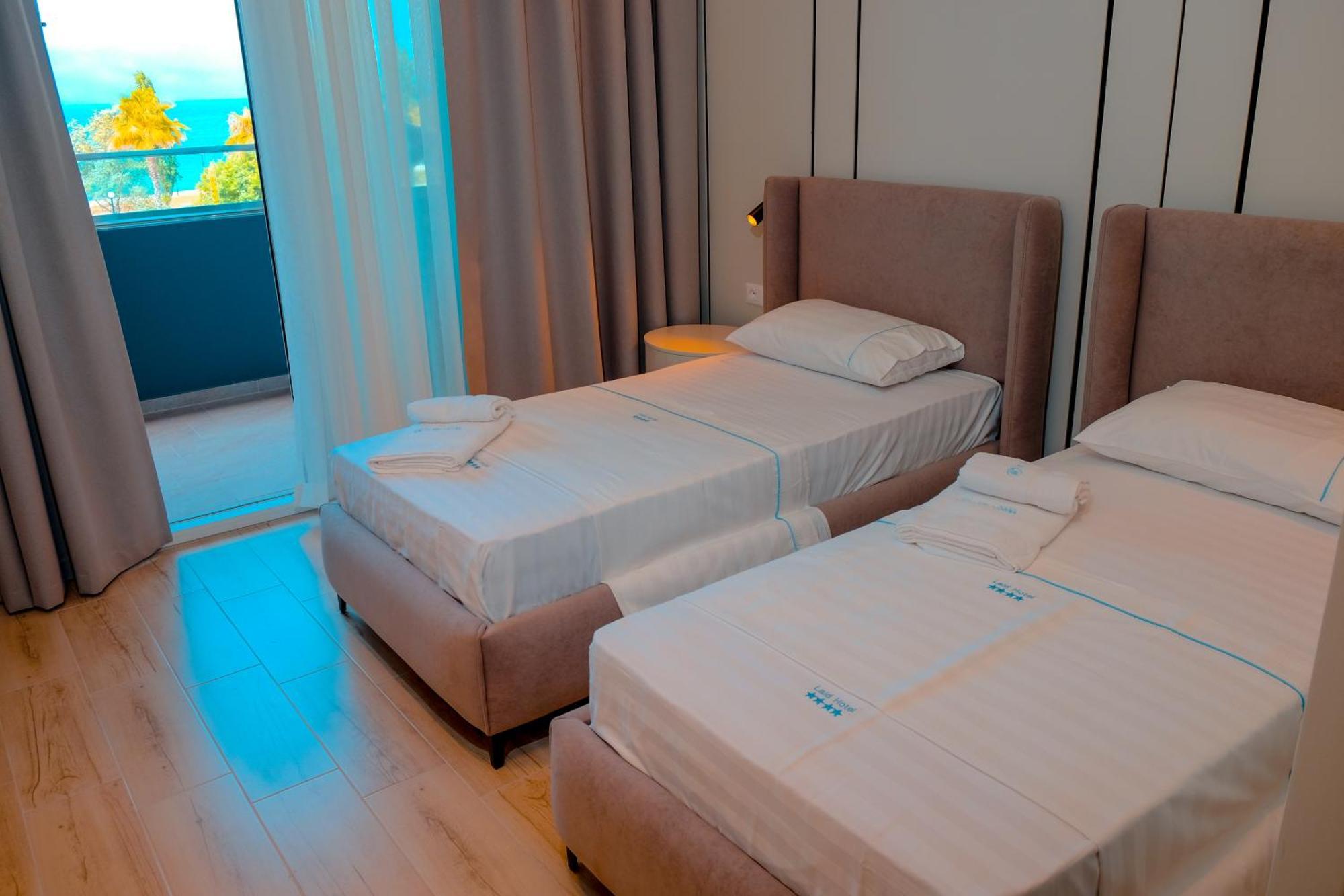 Vlorë Laid Hotel מראה חיצוני תמונה