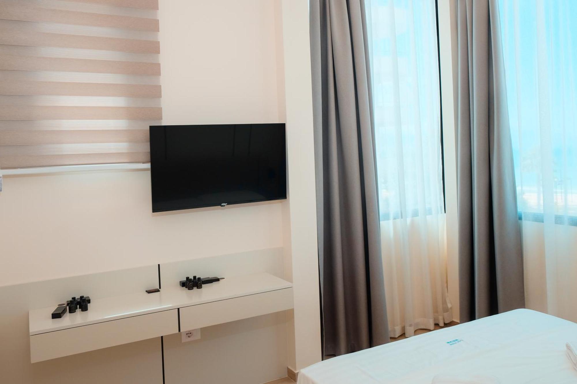 Vlorë Laid Hotel מראה חיצוני תמונה