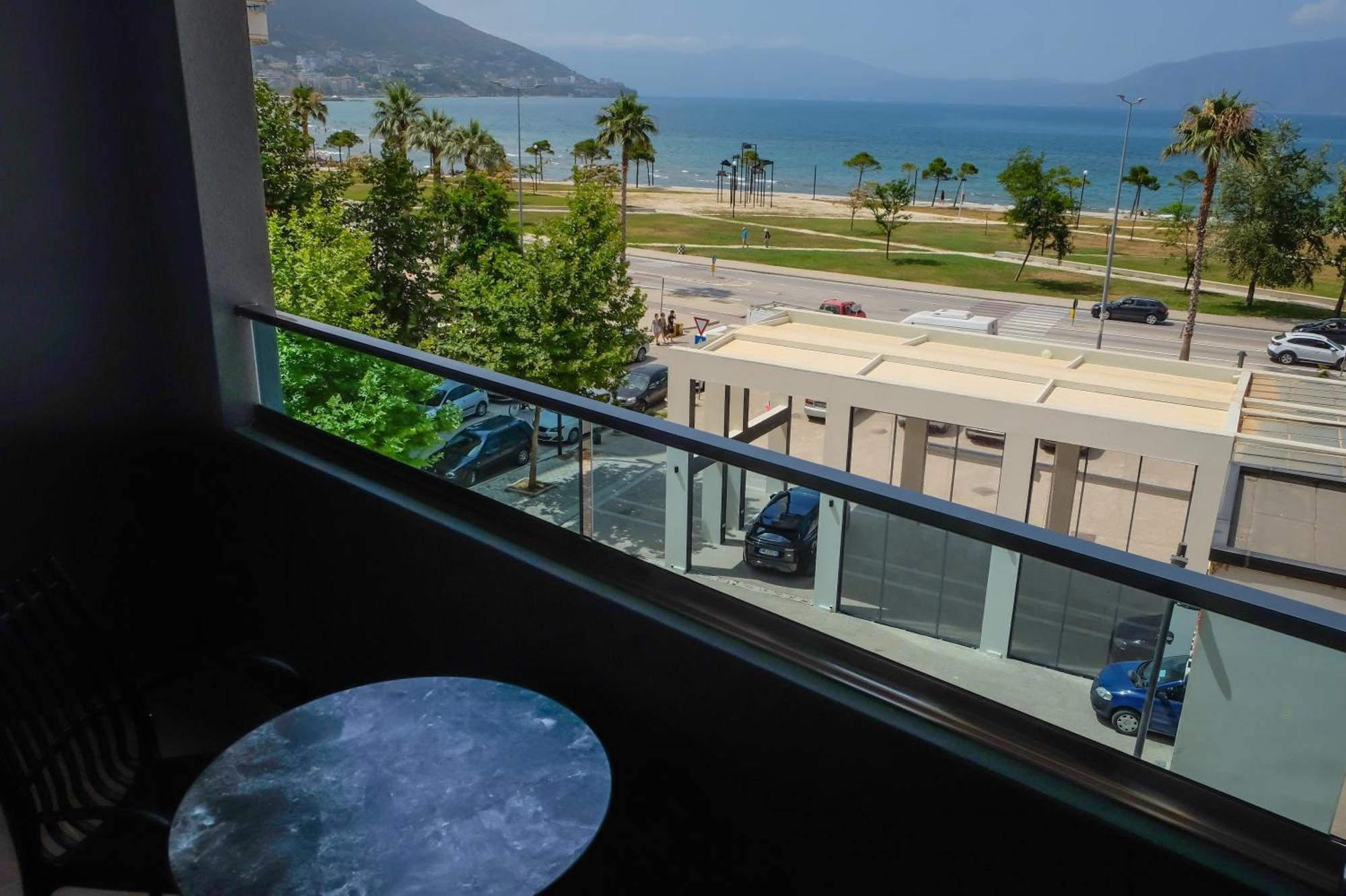Vlorë Laid Hotel מראה חיצוני תמונה