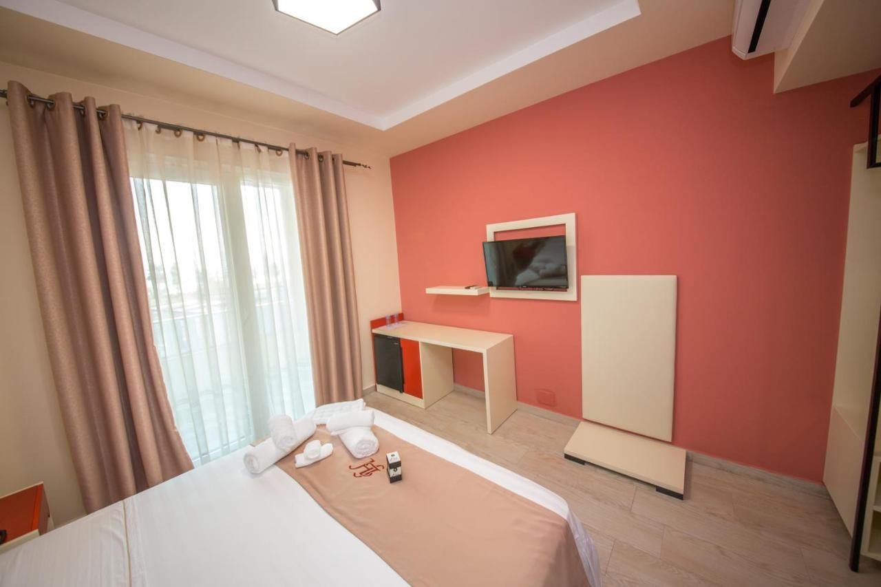 Vlorë Laid Hotel מראה חיצוני תמונה