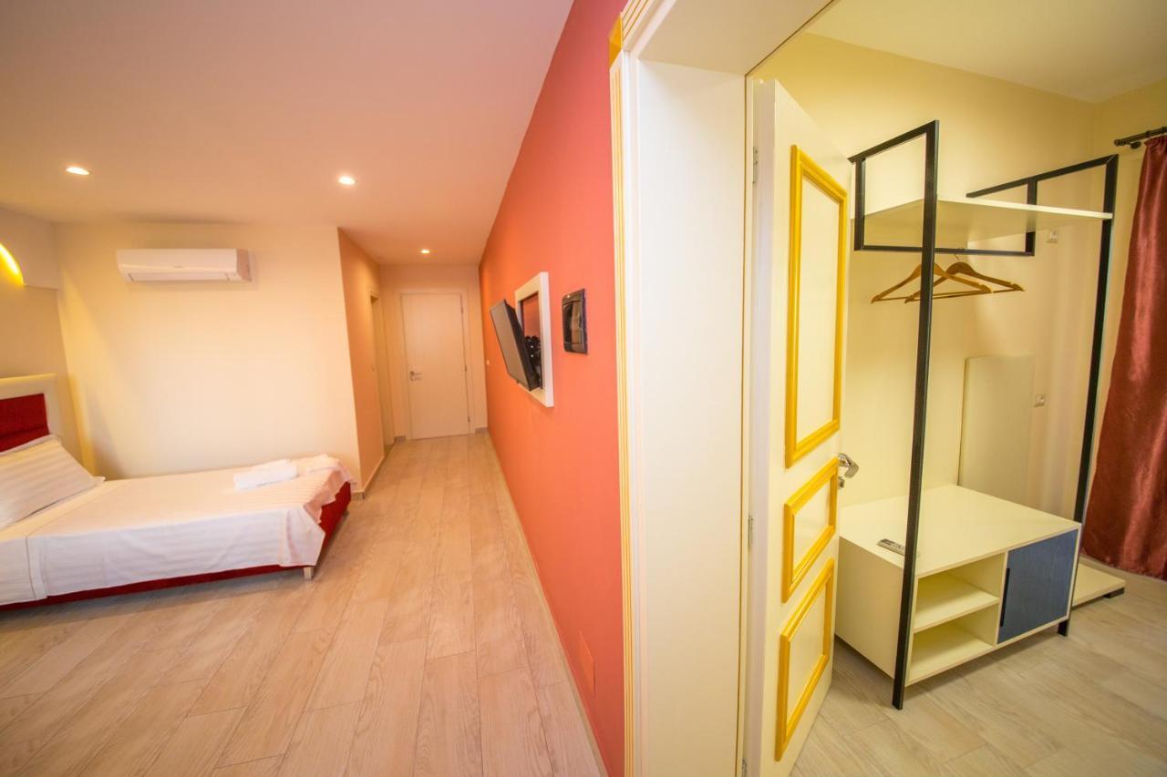 Vlorë Laid Hotel מראה חיצוני תמונה
