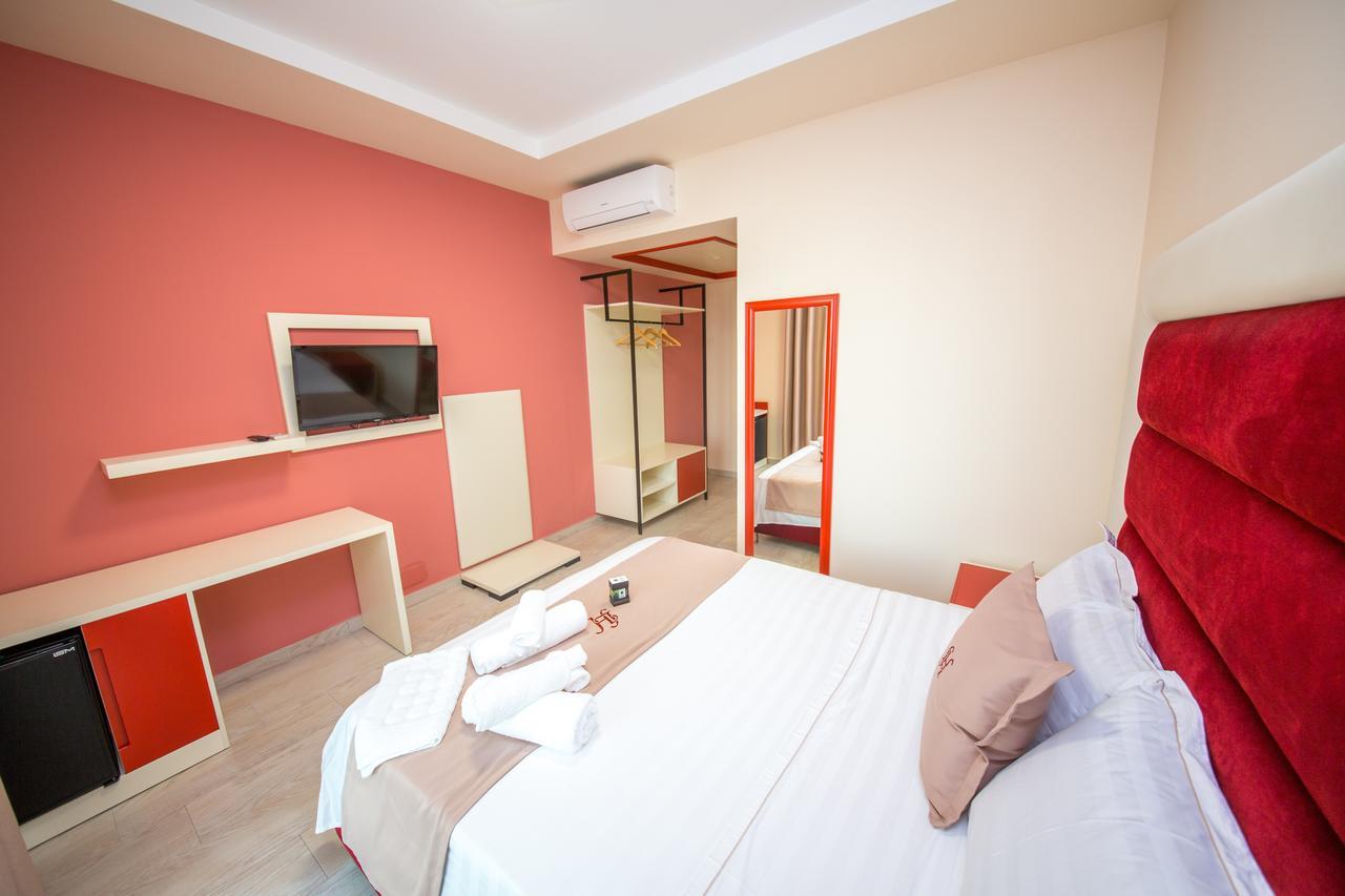 Vlorë Laid Hotel מראה חיצוני תמונה